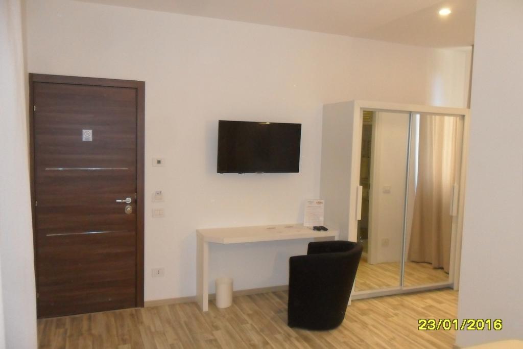 Location Lory Busto Arsizio Exterior foto